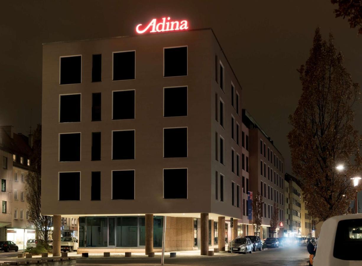 Hotel Adina