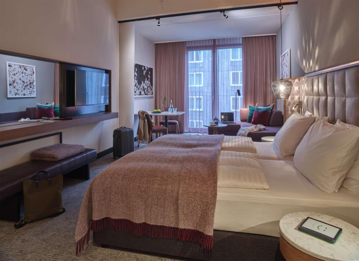 Hotel Adina 4*