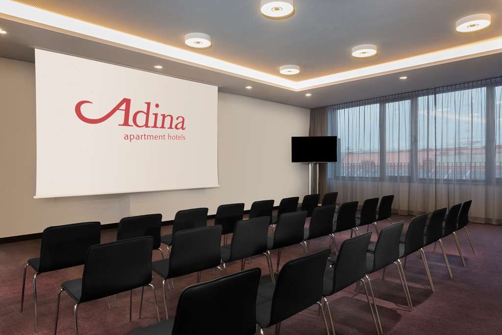 Adina Nürnberg